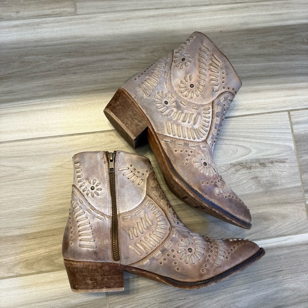 Matisse Fiesta Tan Ankle Boots - New